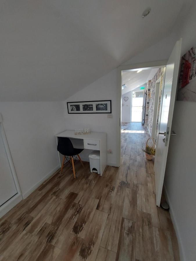 Kevin&Jessica Rooms Giarmata エクステリア 写真